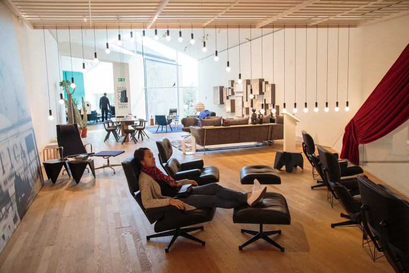 In some alternate reality, where I can test all the Eames lounge chairs I want.